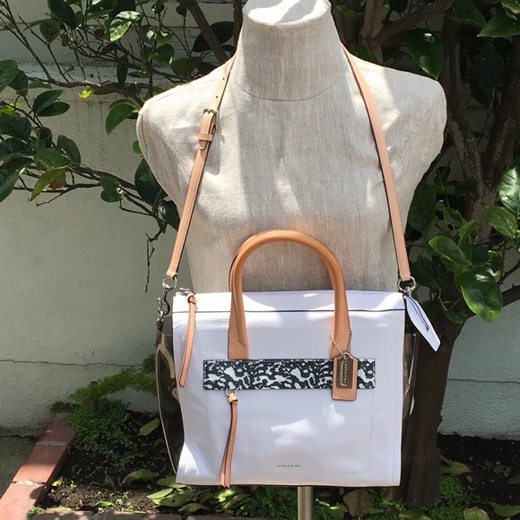 Coach Handbags - 🌸NWOT Coach Bag🌸